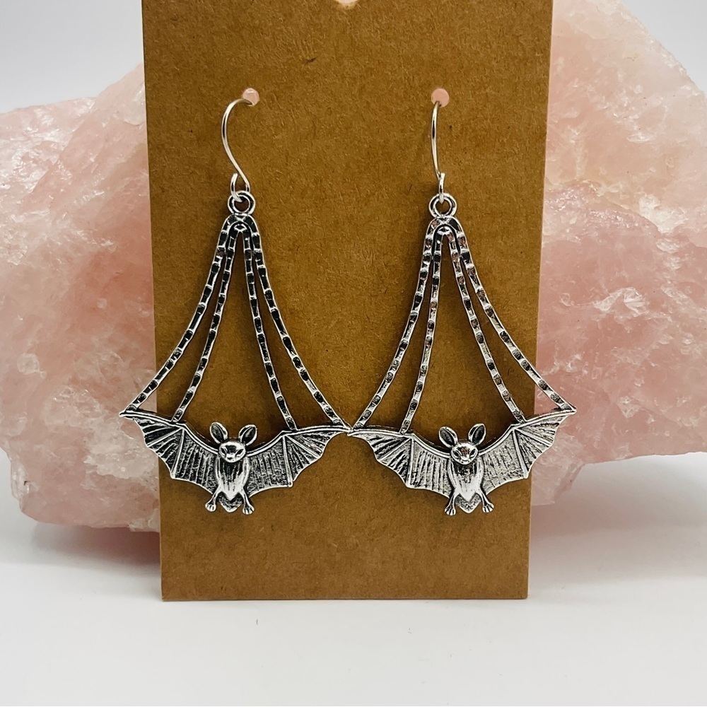 Bat Earrings Flying Dangle Silver Tone HALLOWEEN Animal Costume Jewelry Punk